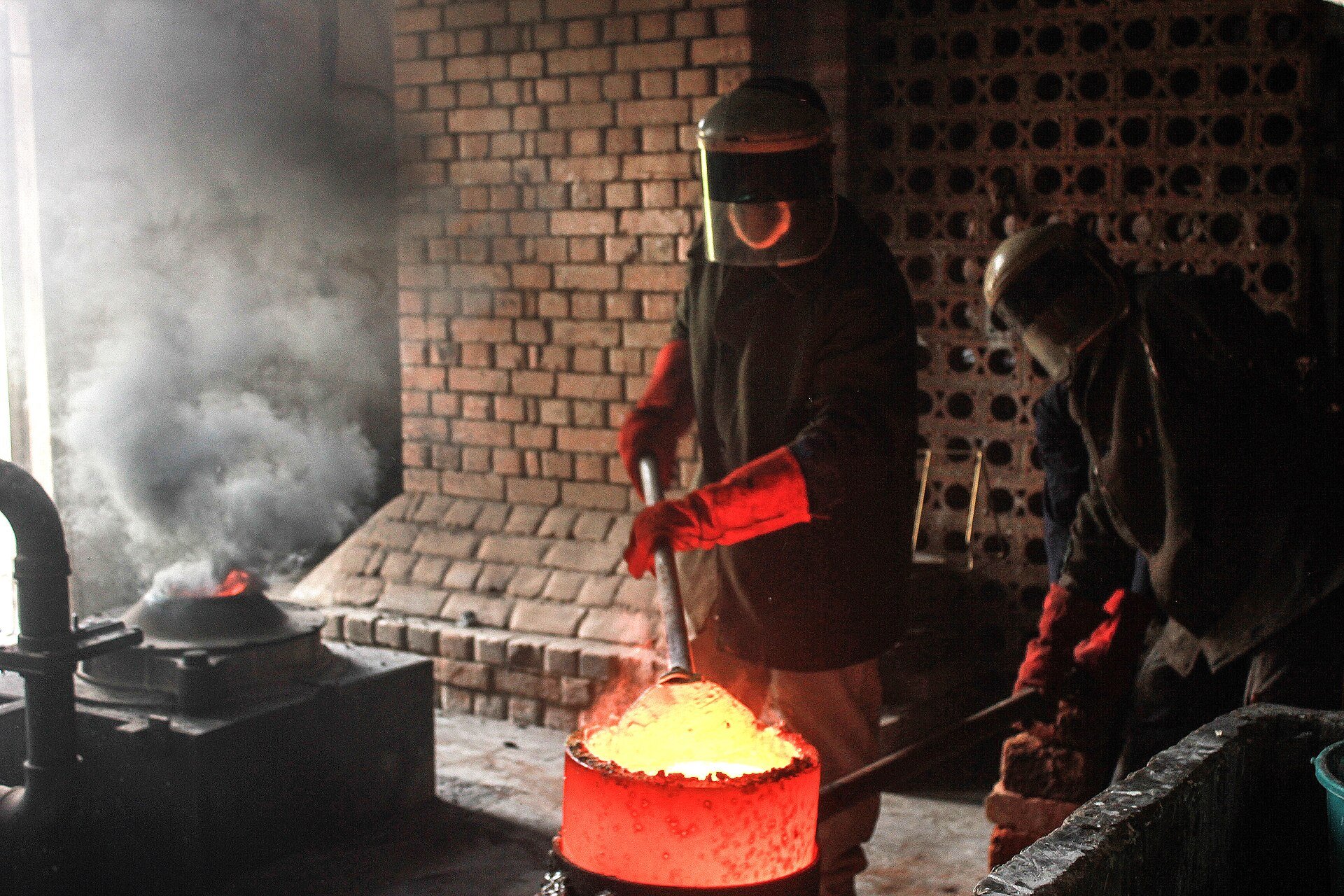 Is Steel Flammable? Why Steel Wool Burns and Steel Beams Don't