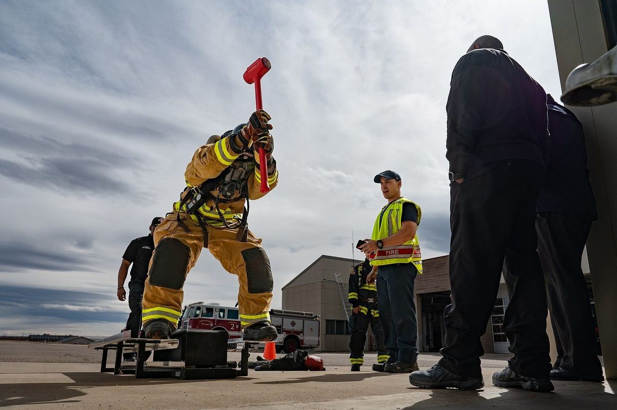 The 10 Best Workouts for Firefighters