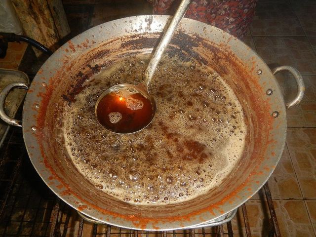 Is Cooking Oil Flammable? A Firefighter Explains Grease Fires